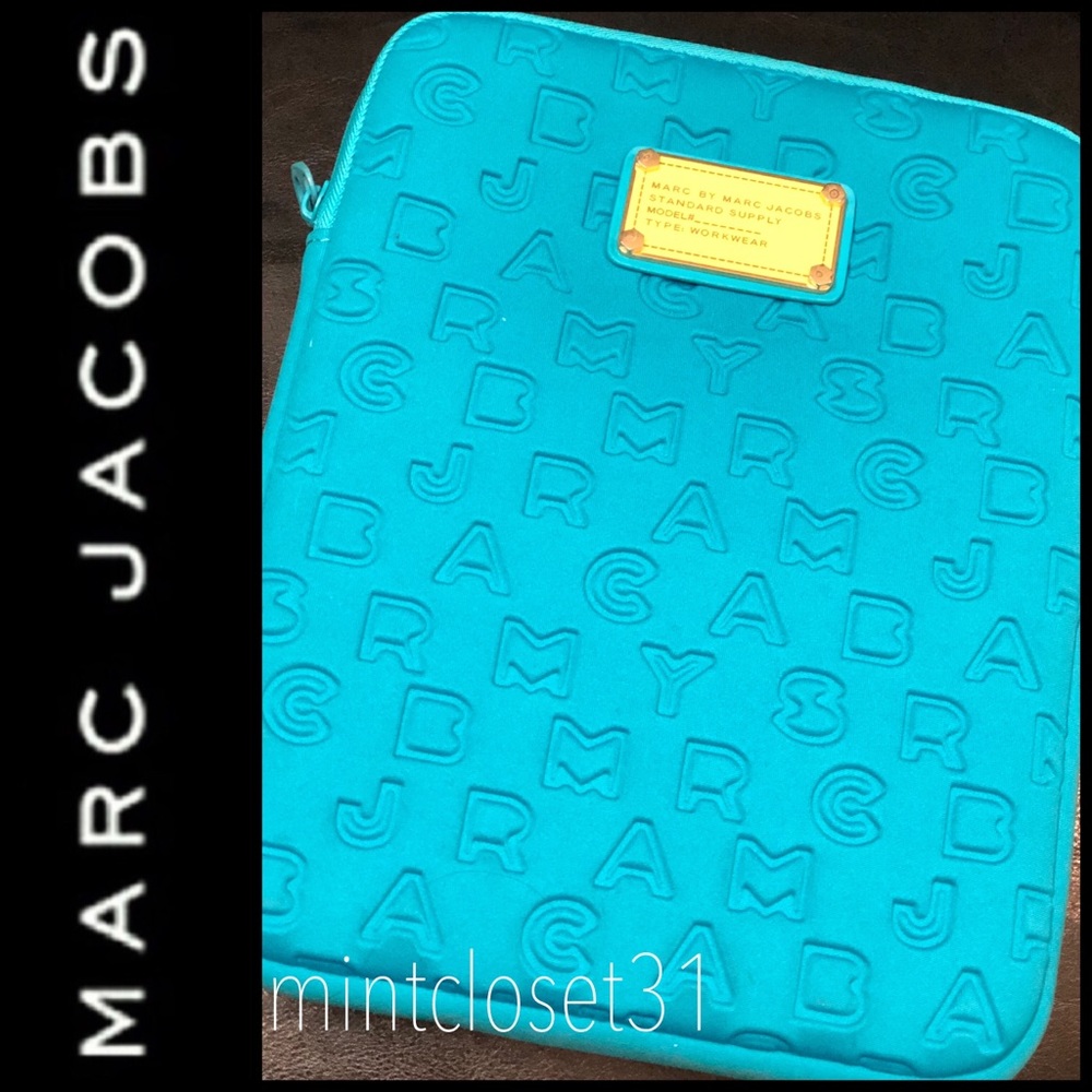 🆕 Marc by Marc Jacobs Accessory Sleeve - Picture 6 of 9